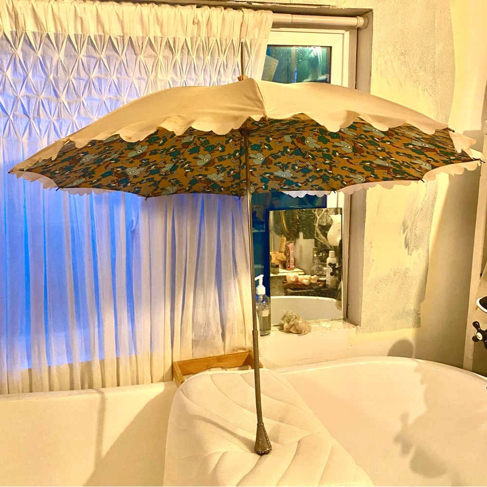 Vtg 70’s Parasol Celestial and Floral Designs